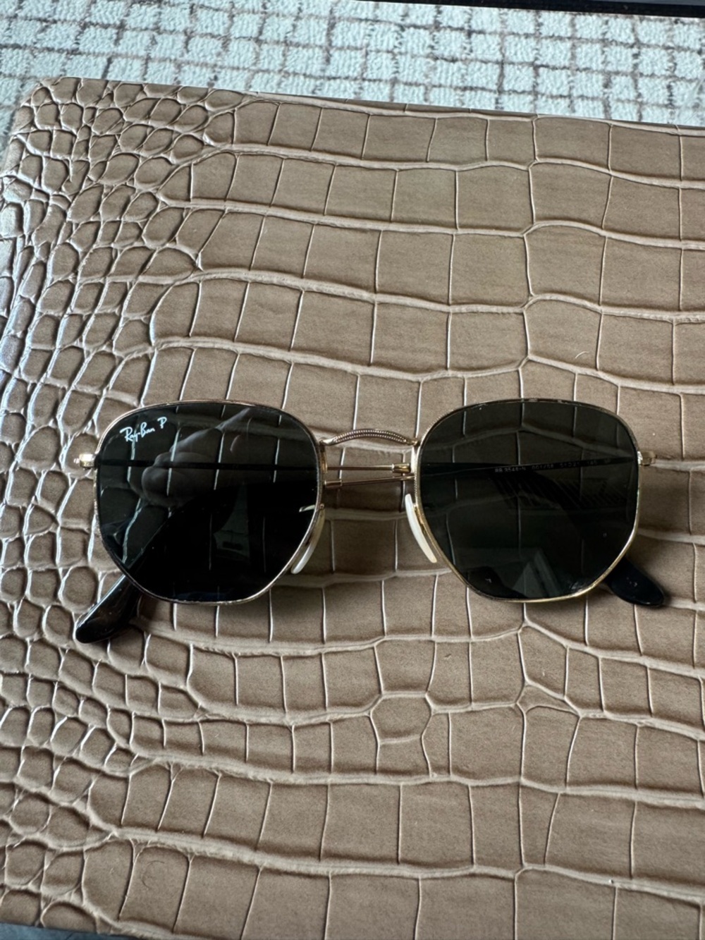 Ray-Ban Women’s Polarized Hexagonal Flat Lenses RB3548 51-21mm